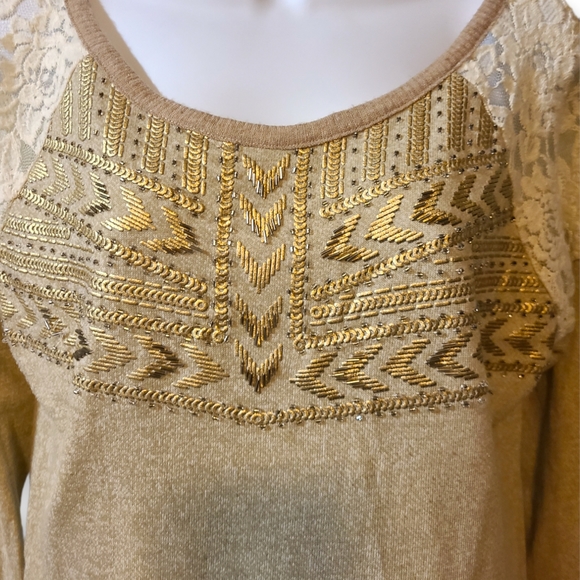 Miss Me Tribal Edge Pullover Beaded and Sequined Sweater - Picture 4 of 8